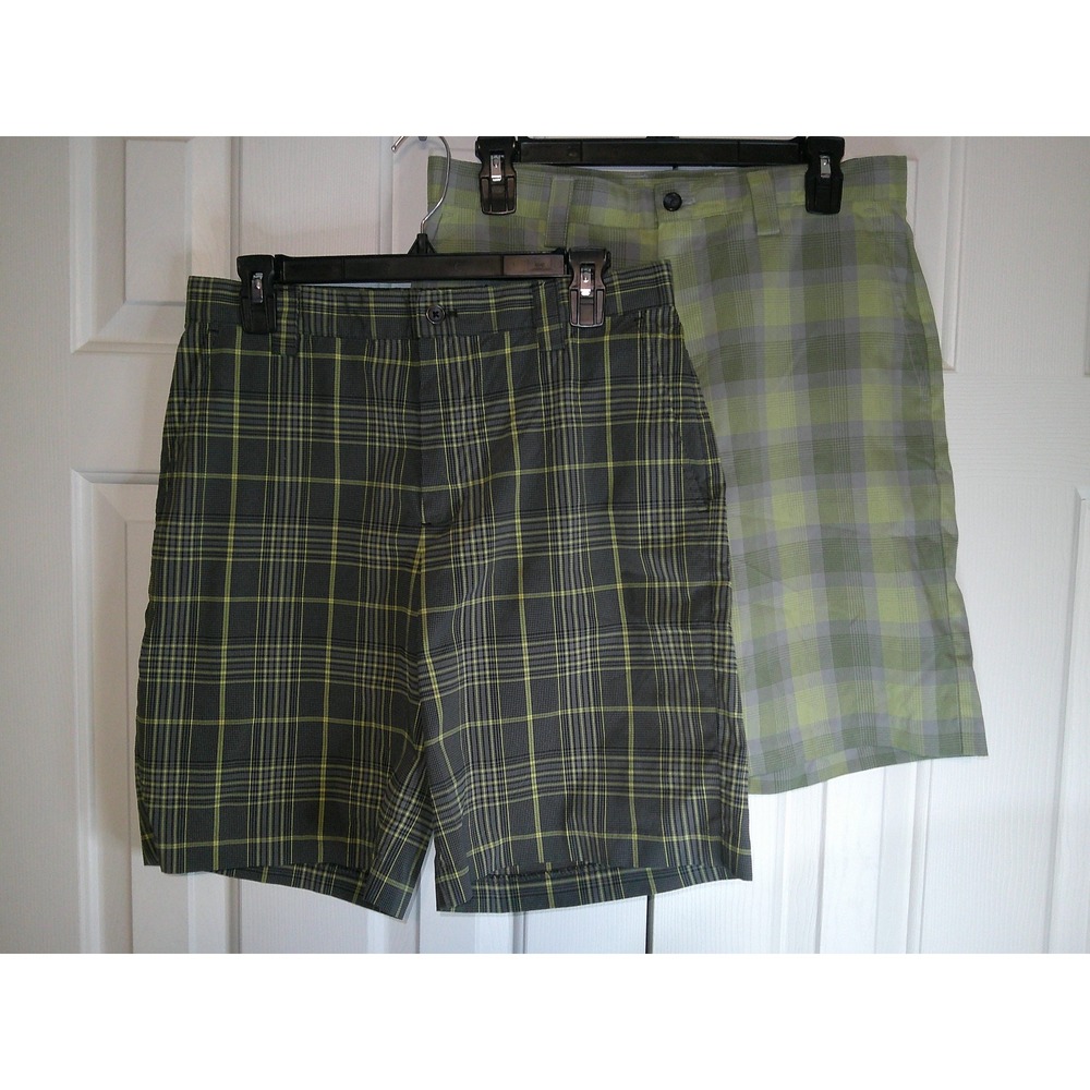 Lot of 2 IZOD Golf Shorts Plaid Flat Front Casual Activewear Mens Size 30‎